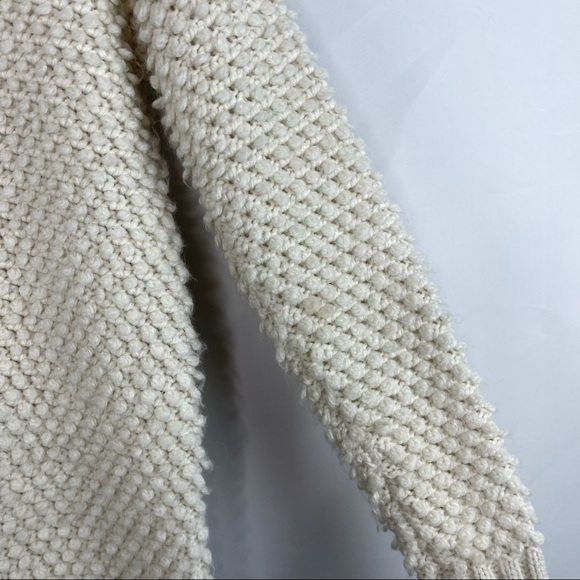 American Eagle Crewneck Sweater Cream Ivory Knit Fluffy Soft Medium - Picture 5 of 11